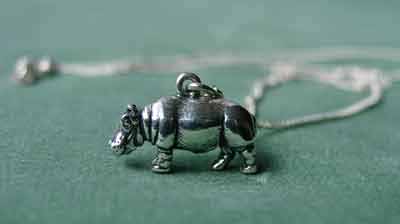  [ Hippo Necklace ]