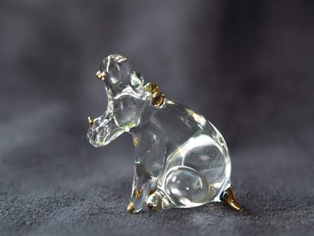 Glass small hippo hp02857