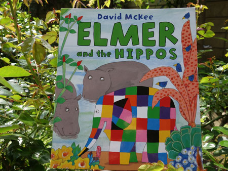  『ELMER and the HIPPOS』