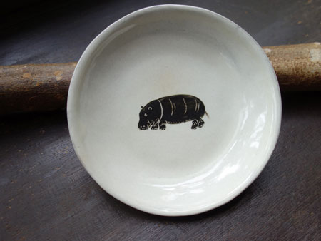 TAKUNOBUさんのカバの皿
