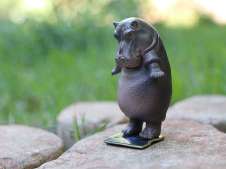 TAKARA TOMY A.R.T.S Figurine hippo