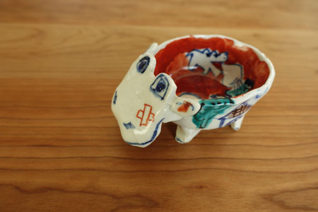 small bowl of porcelain hippo by Masaki Ariga